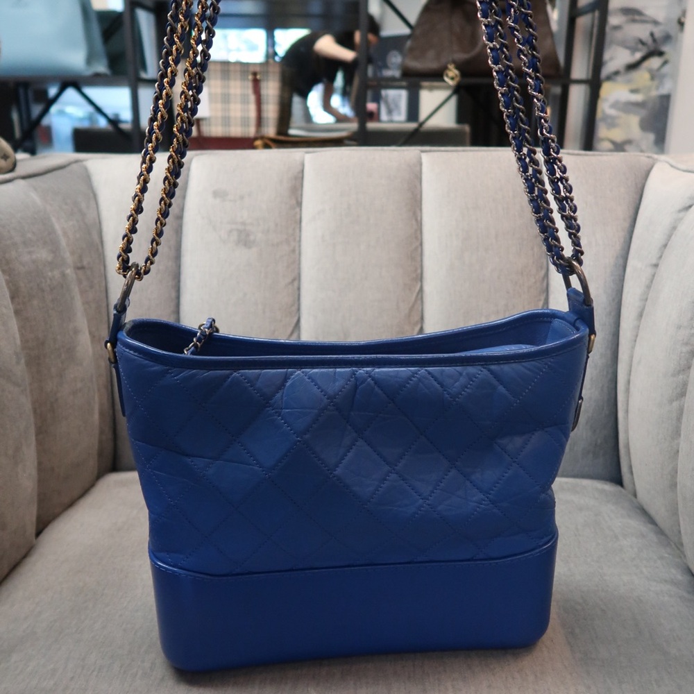 Chanel Royal Blue Quilted Shoulder Bag - Picture 5 of 12